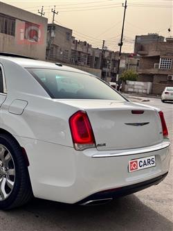 كرايسلر 300